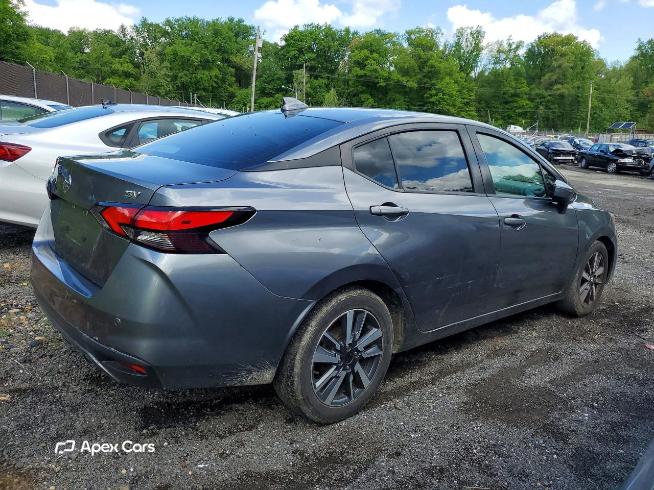 Nissan Versa 2021
