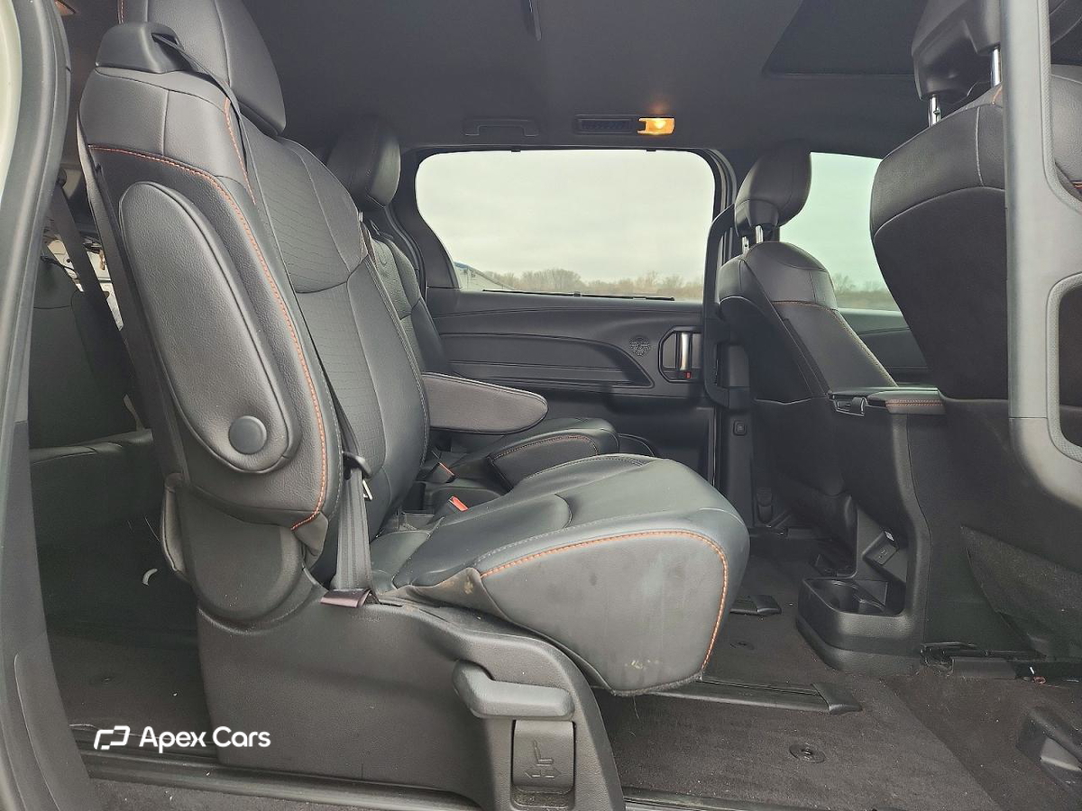 Toyota Sienna 2021