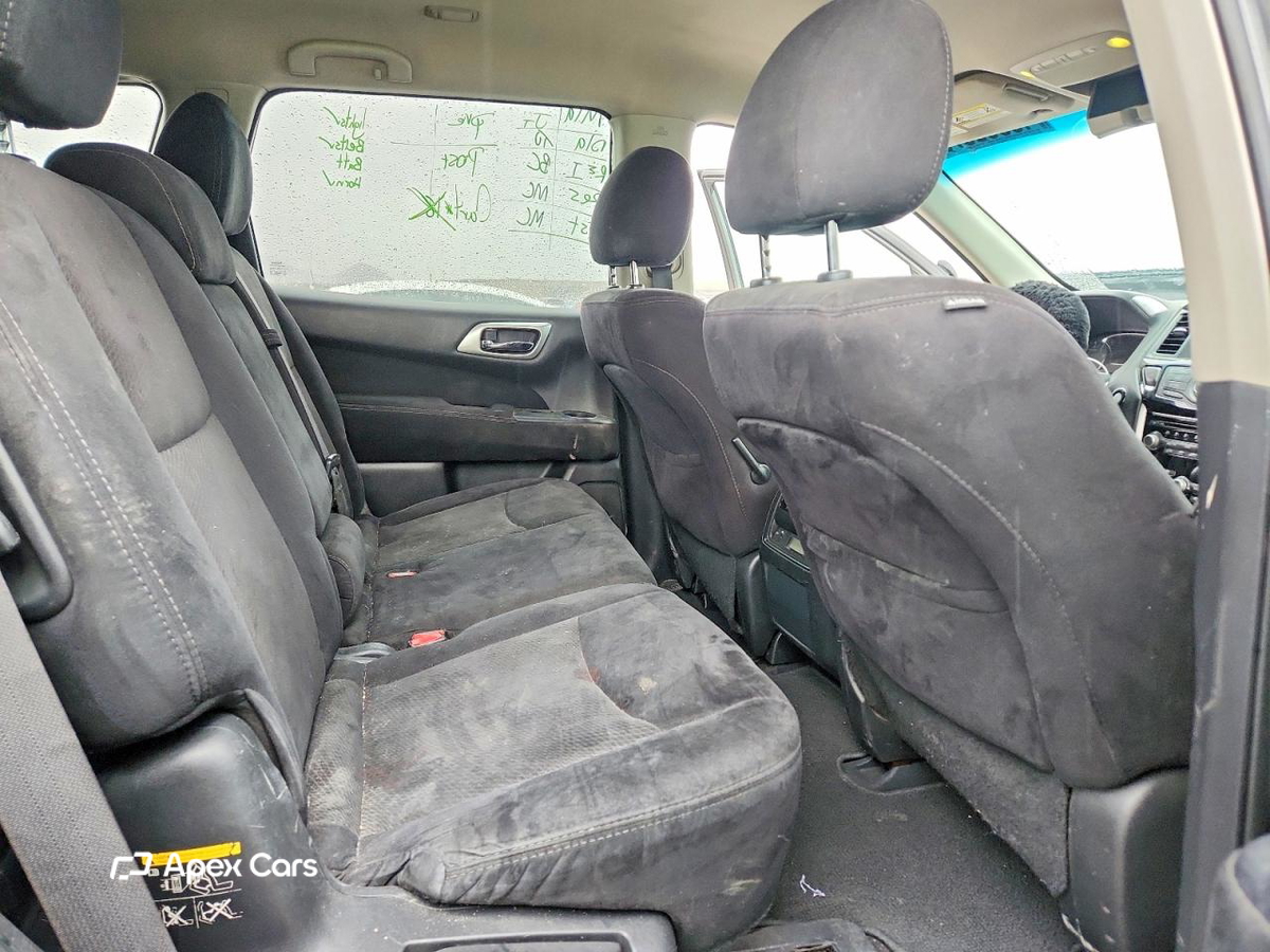 Nissan Pathfinder 2016