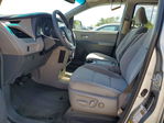 Toyota Sienna 2016