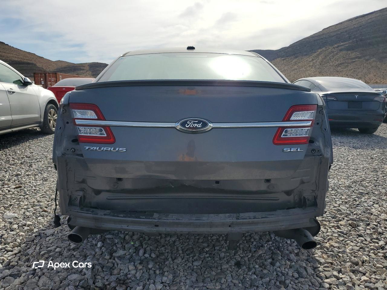 Ford Taurus 2013