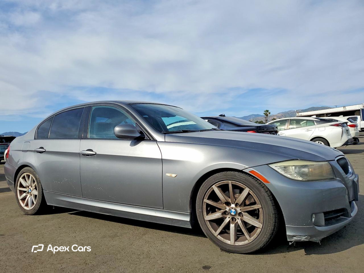 BMW Series 3 2011