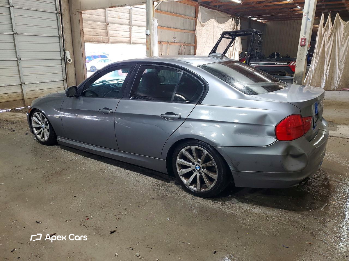 BMW Series 3 2011