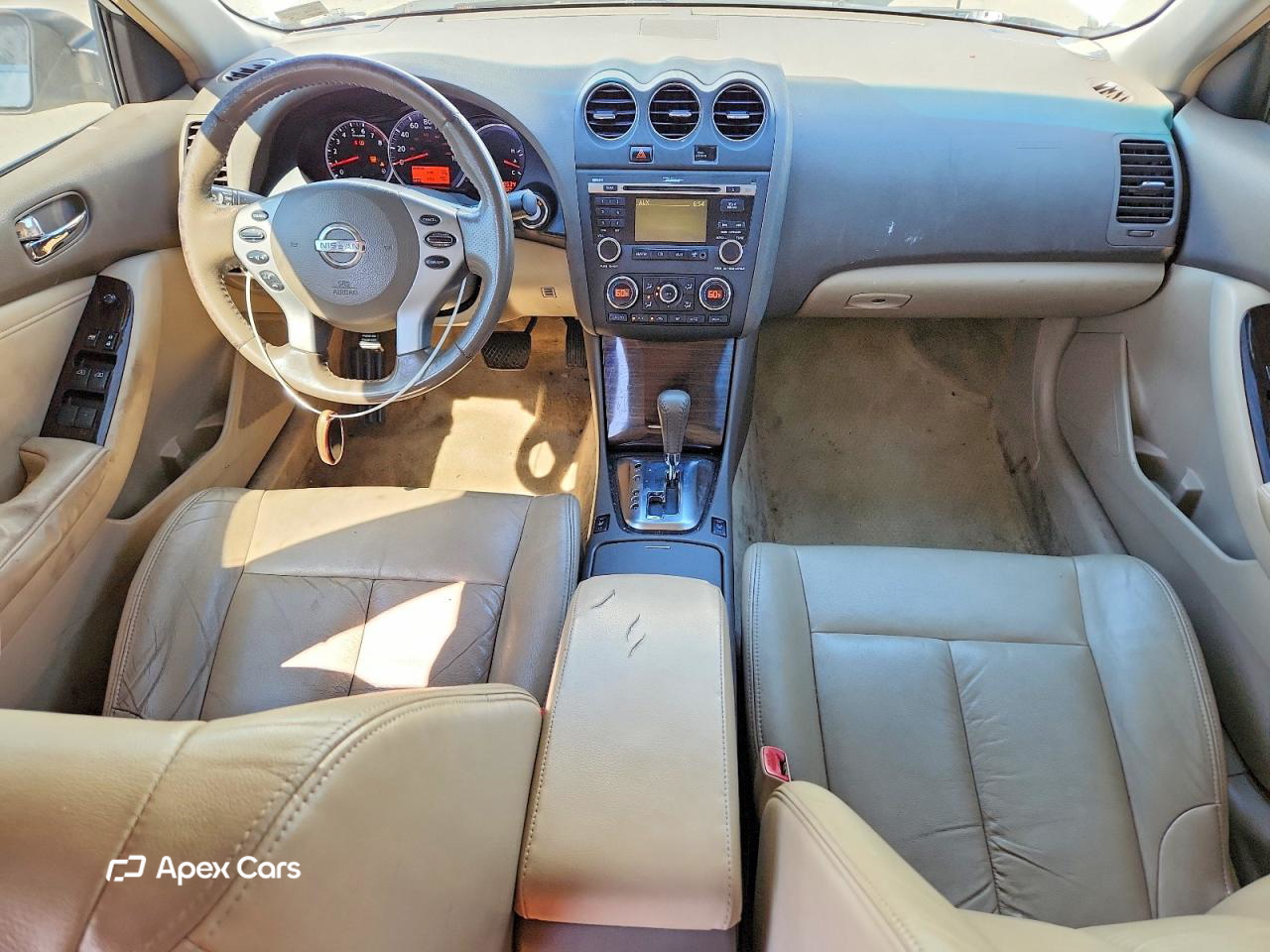 Nissan Altima 2010