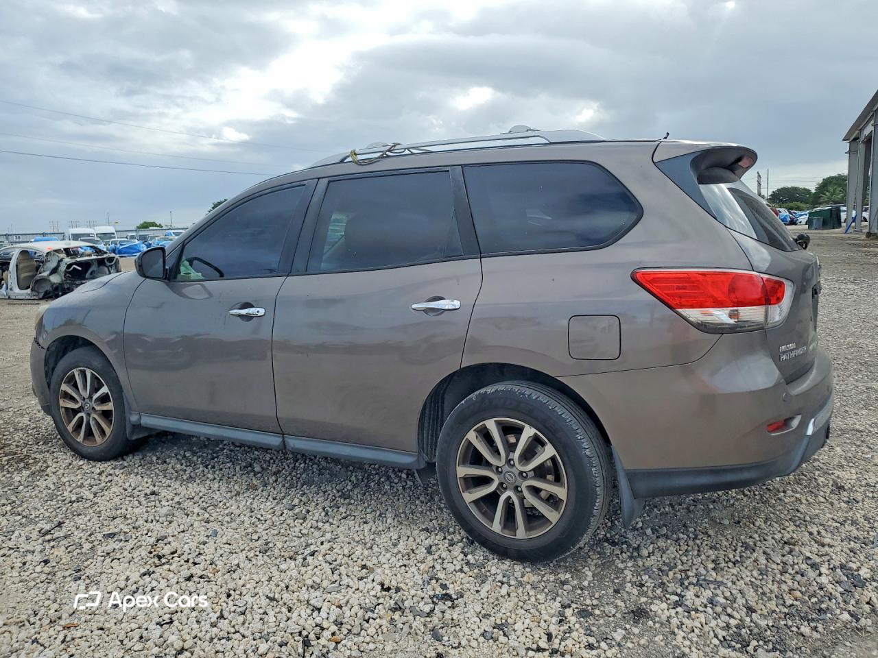 Nissan Pathfinder 2013