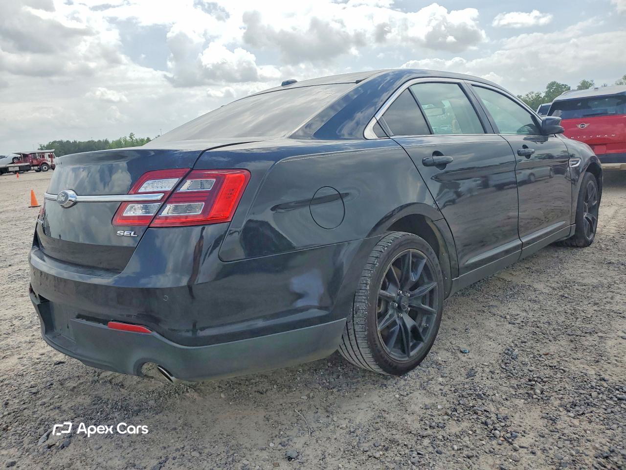 Ford Taurus 2016