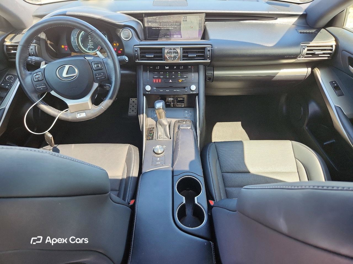 Lexus IS 2018