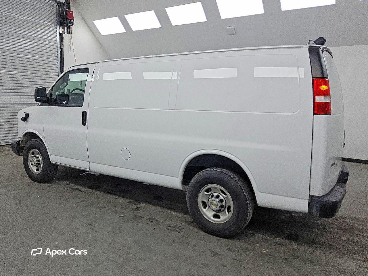 Chevrolet Express 2024