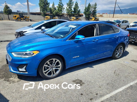 Ford Fusion 2019 - Image 1 of 12