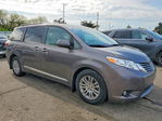 Toyota Sienna 2016