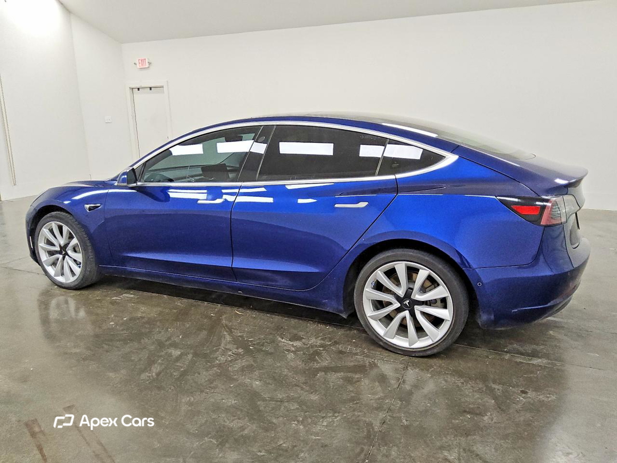Tesla Model 3 2020
