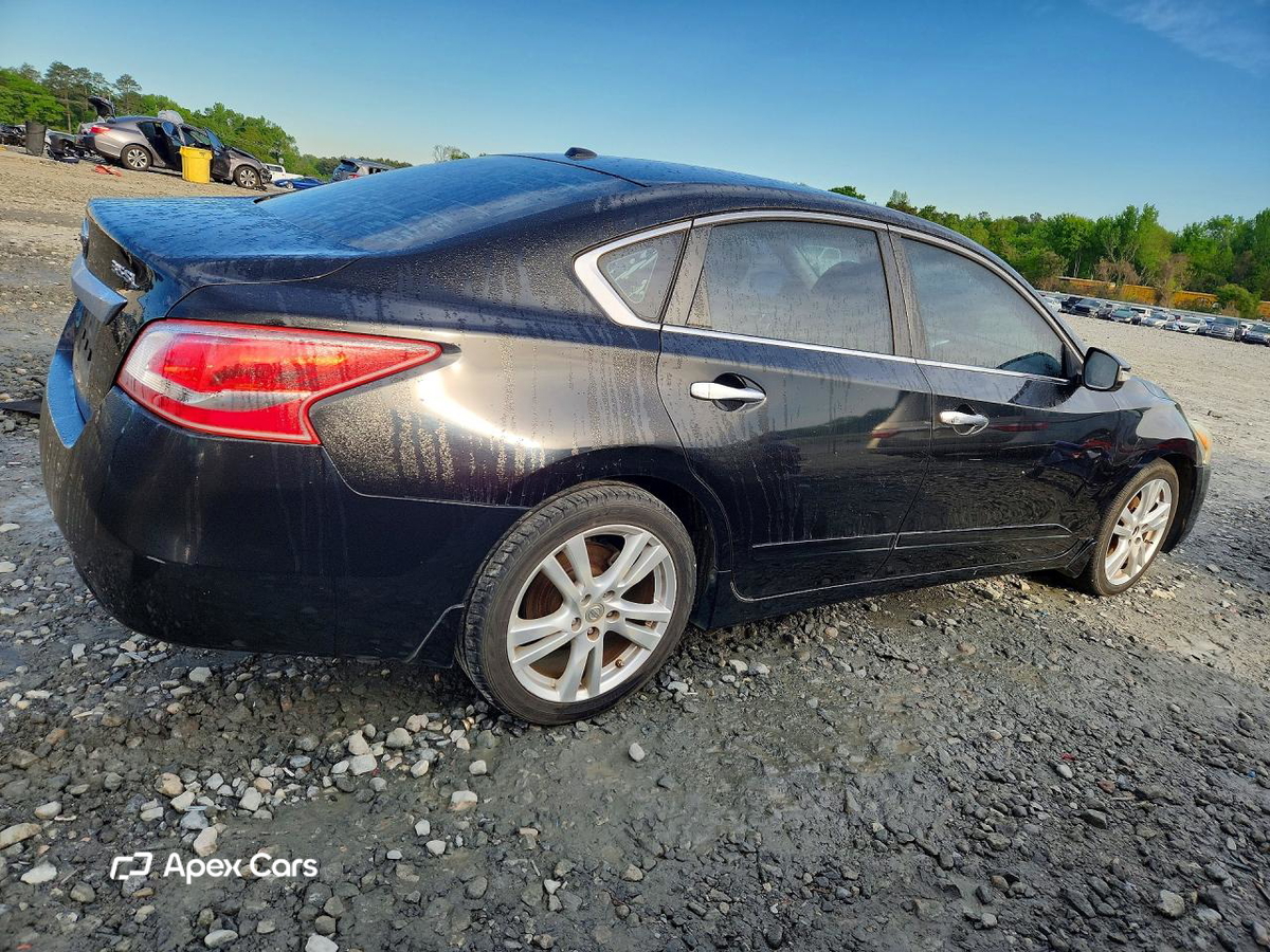 Nissan Altima 2013