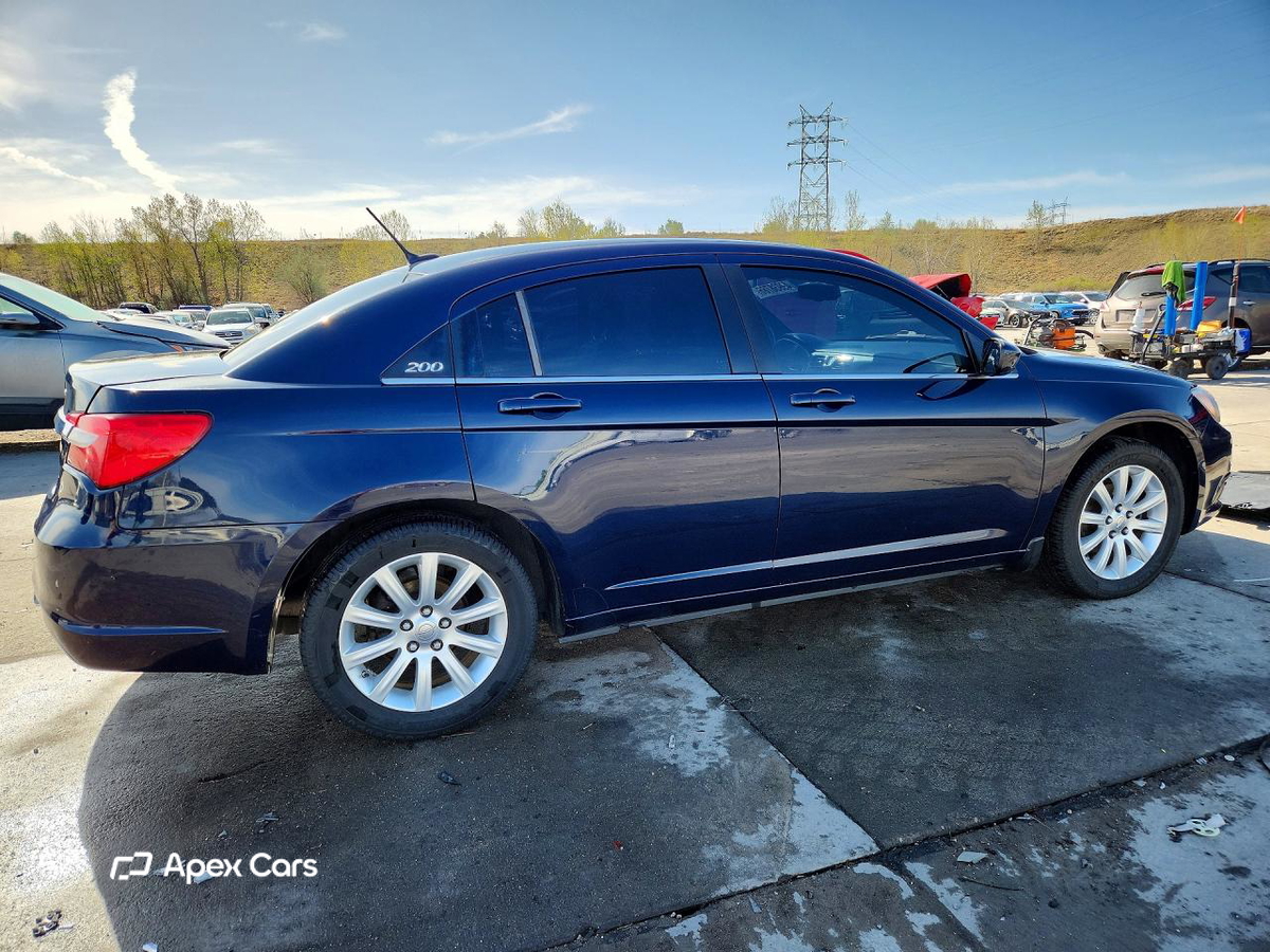 Chrysler 200 2013