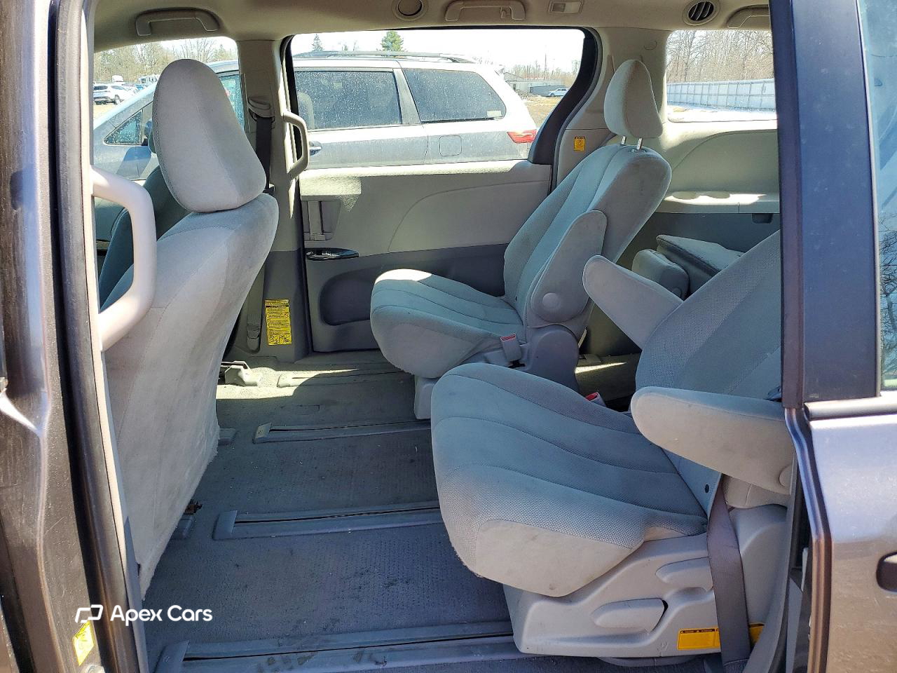 Toyota Sienna 2011