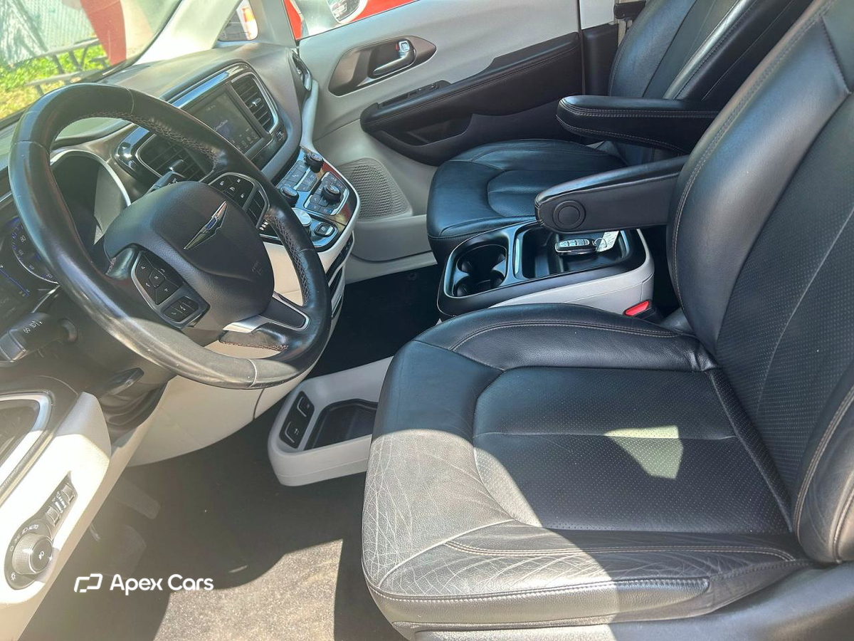 Chrysler Pacifica 2020