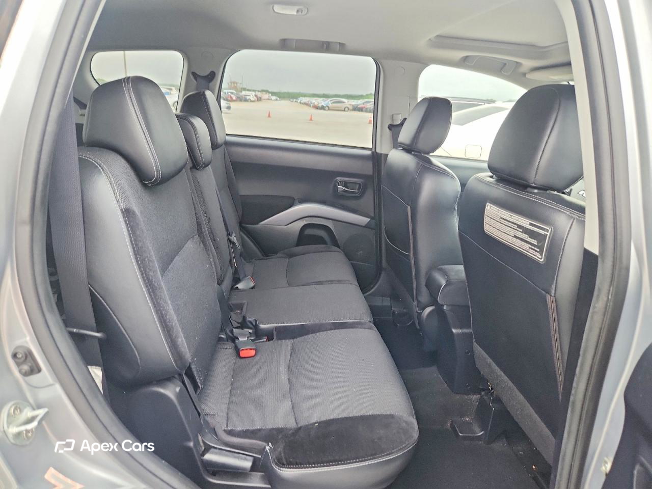 Mitsubishi Outlander 2010