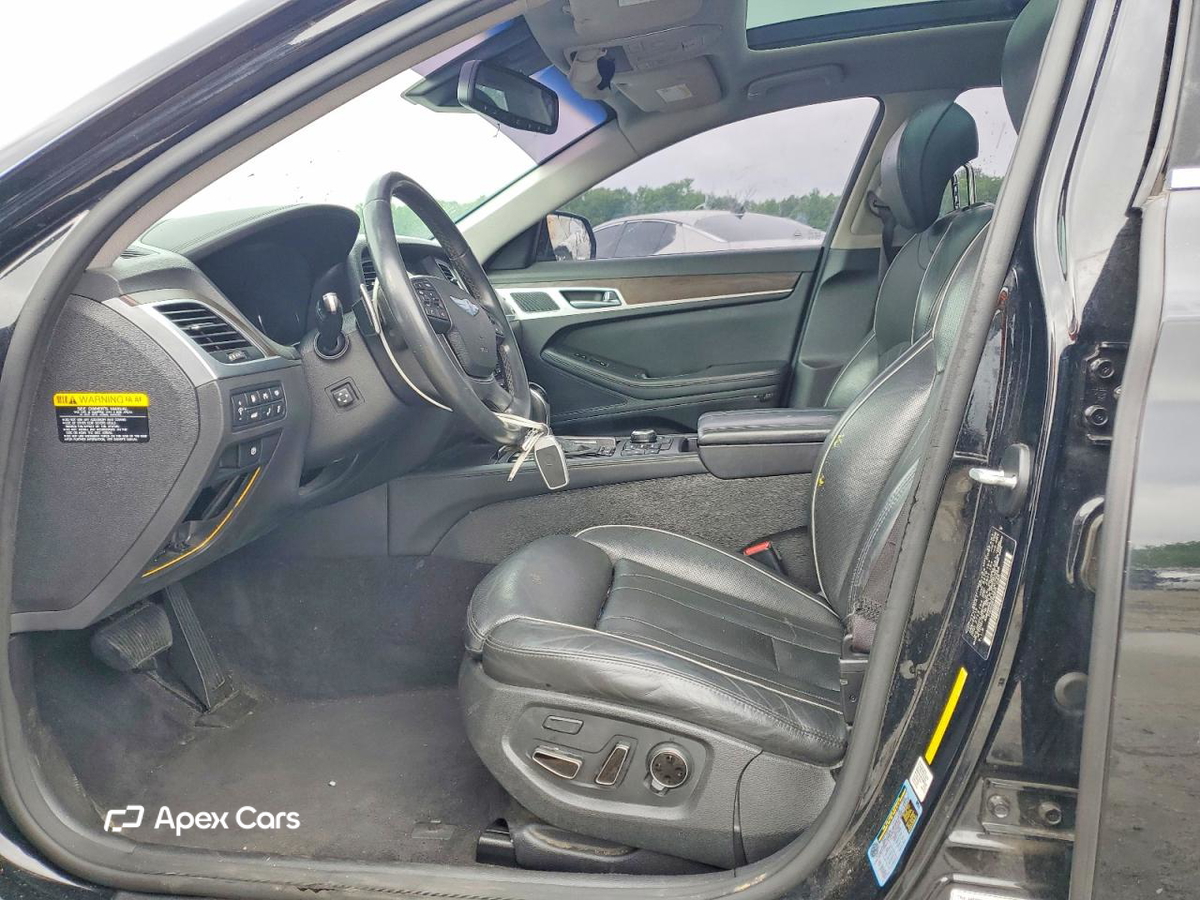 Hyundai Genesis 2015