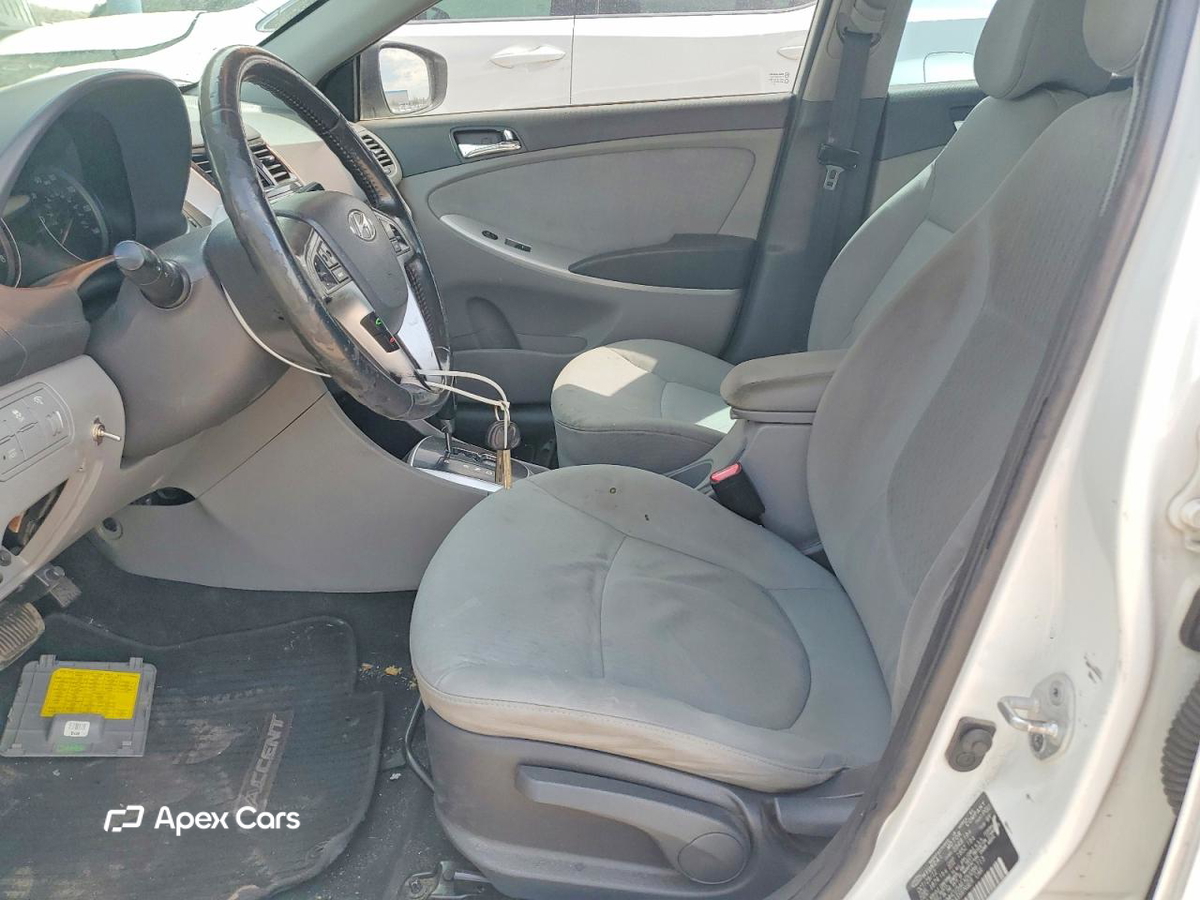 Hyundai Accent 2013