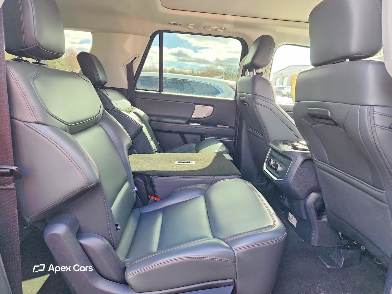 Ford Expedition 2025