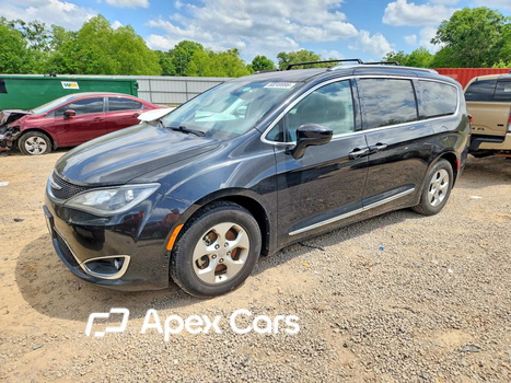 Chrysler Pacifica 2017 - Zdjęcie 1 z 13