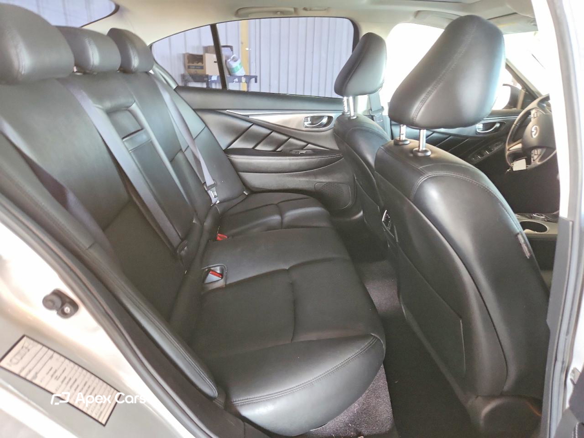 Infiniti Q50 2016