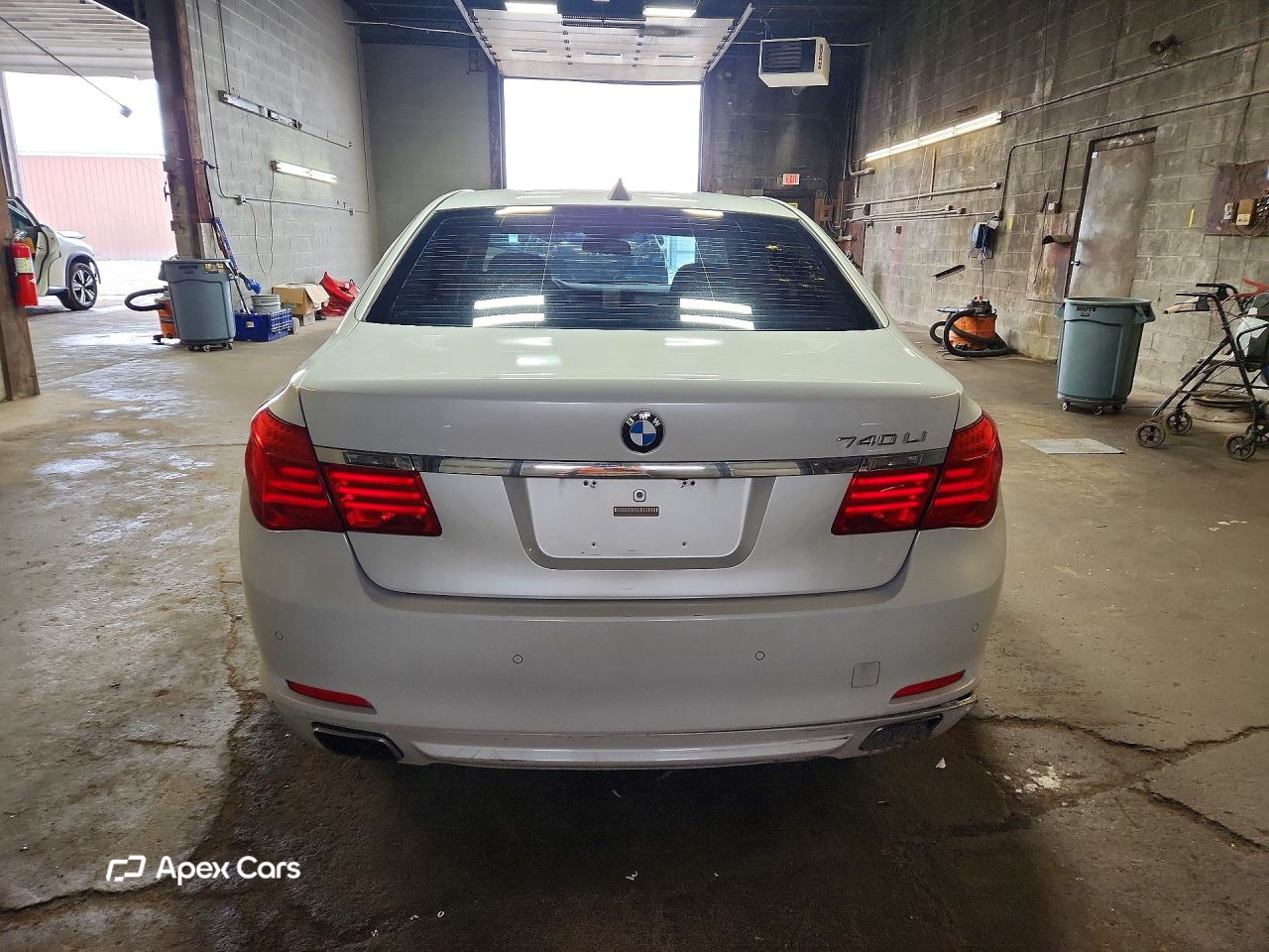 BMW Series 7 2011