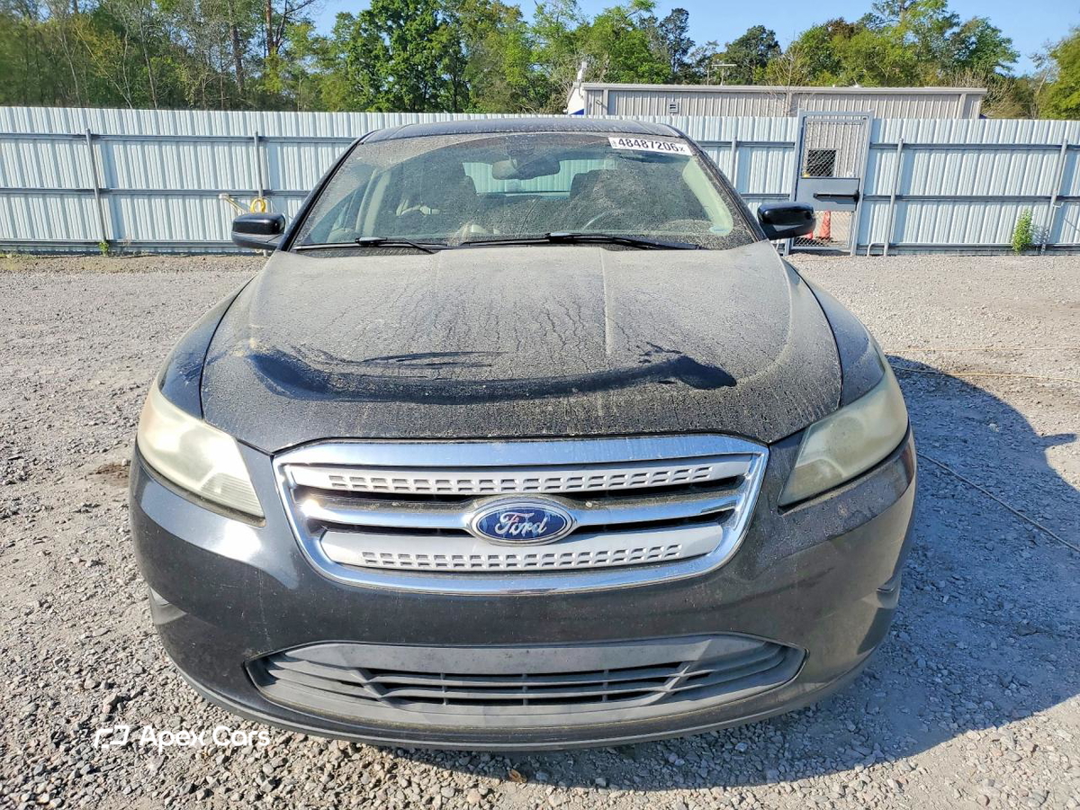 Ford Taurus 2010