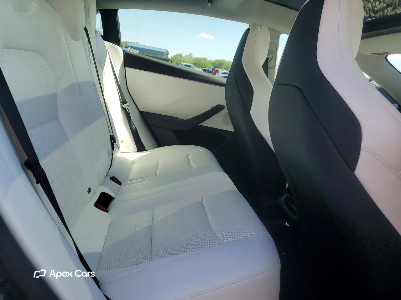 Tesla Model 3 2024