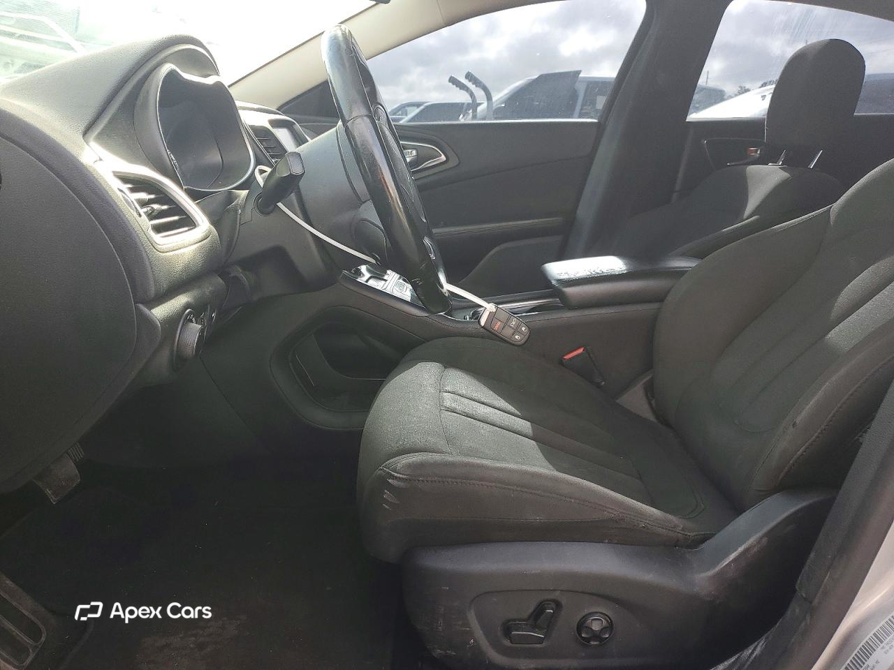 Chrysler 200 2015