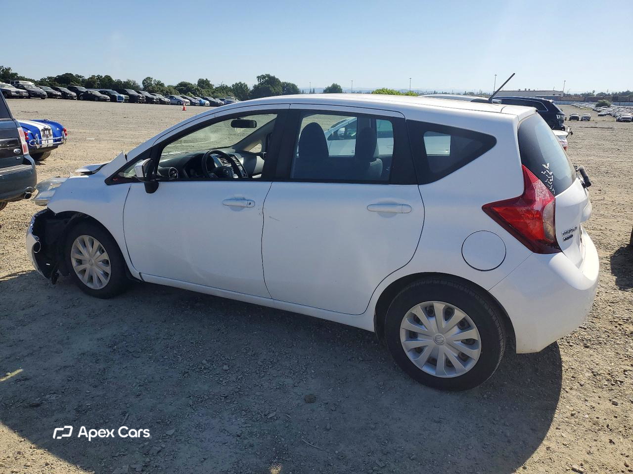 Nissan Versa 2016
