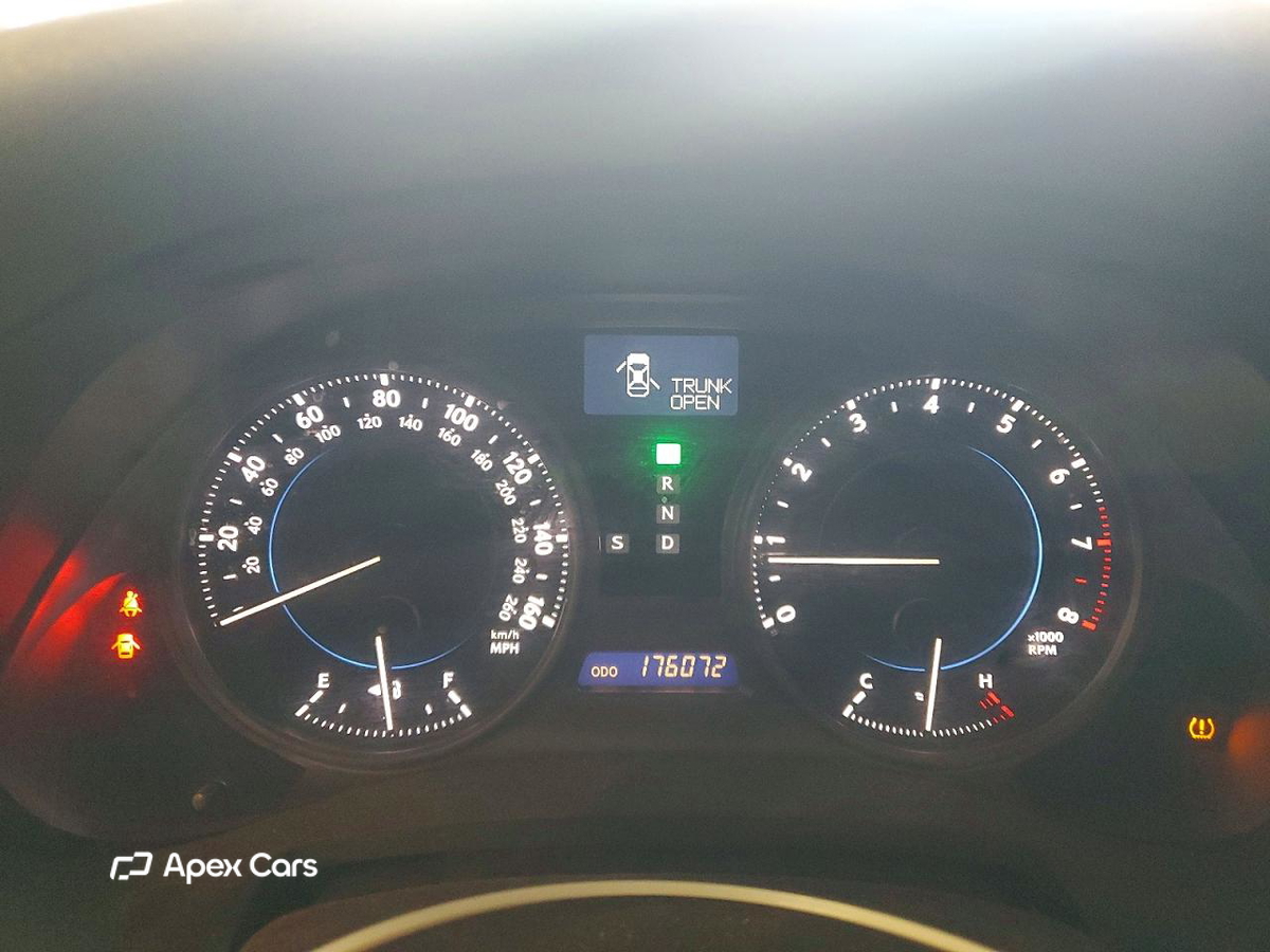 Lexus IS 2010
