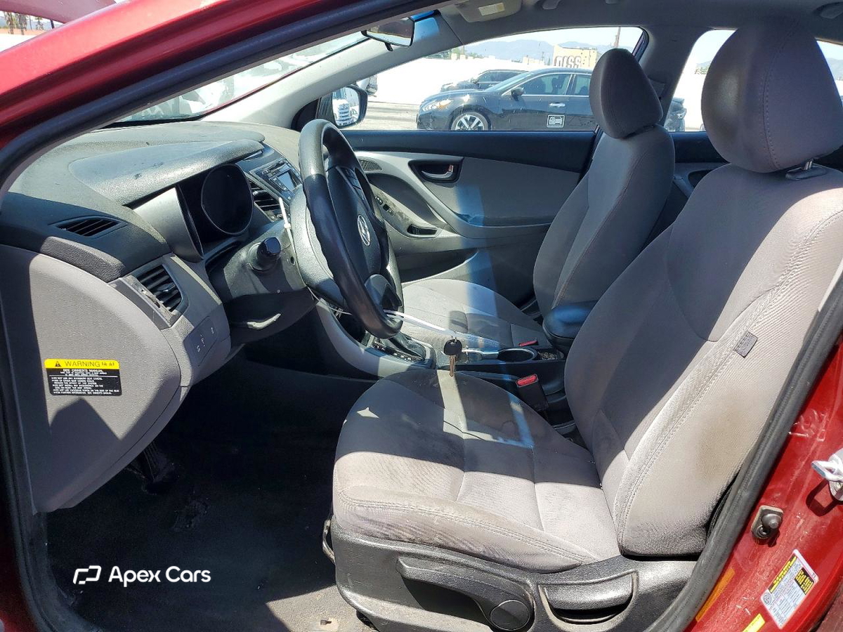 Hyundai Elantra 2016