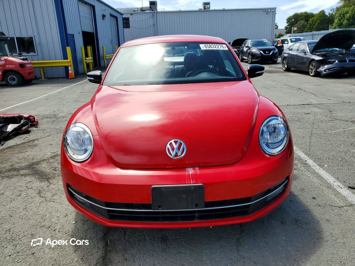 Volkswagen Beetle 2012