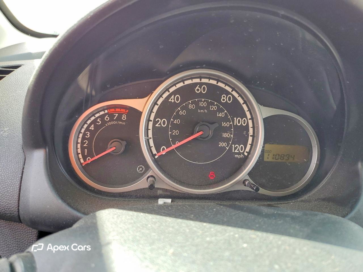 Mazda 2 2012