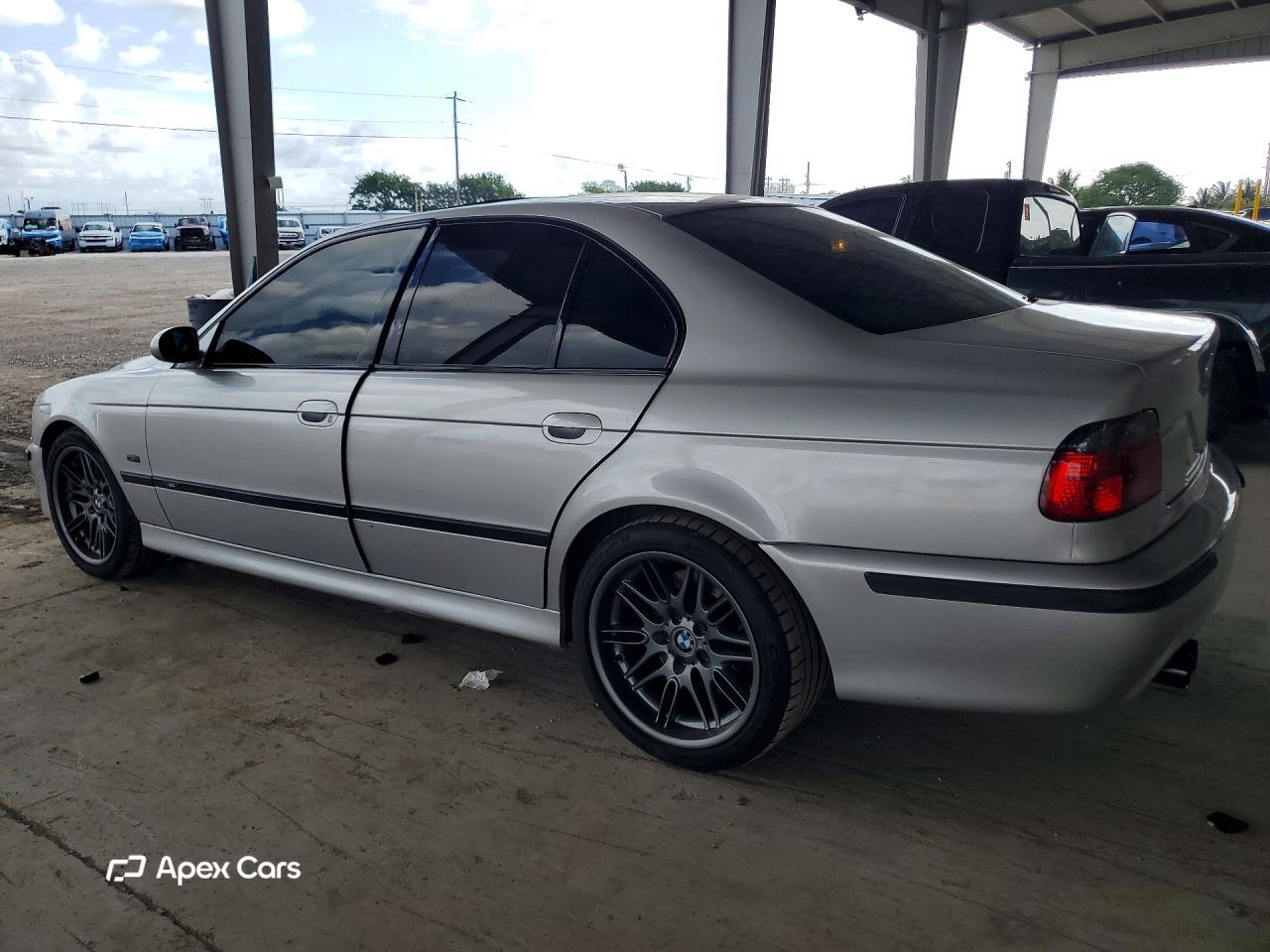 BMW M5 2000