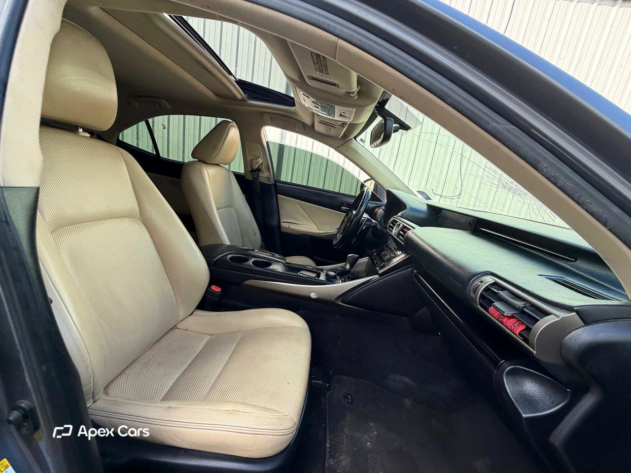Lexus IS 2014