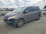 Toyota Sienna 2014