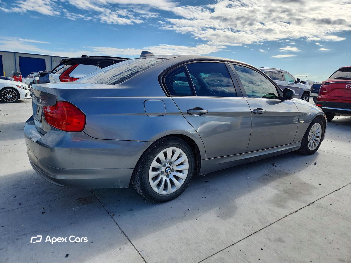 BMW Series 3 2009