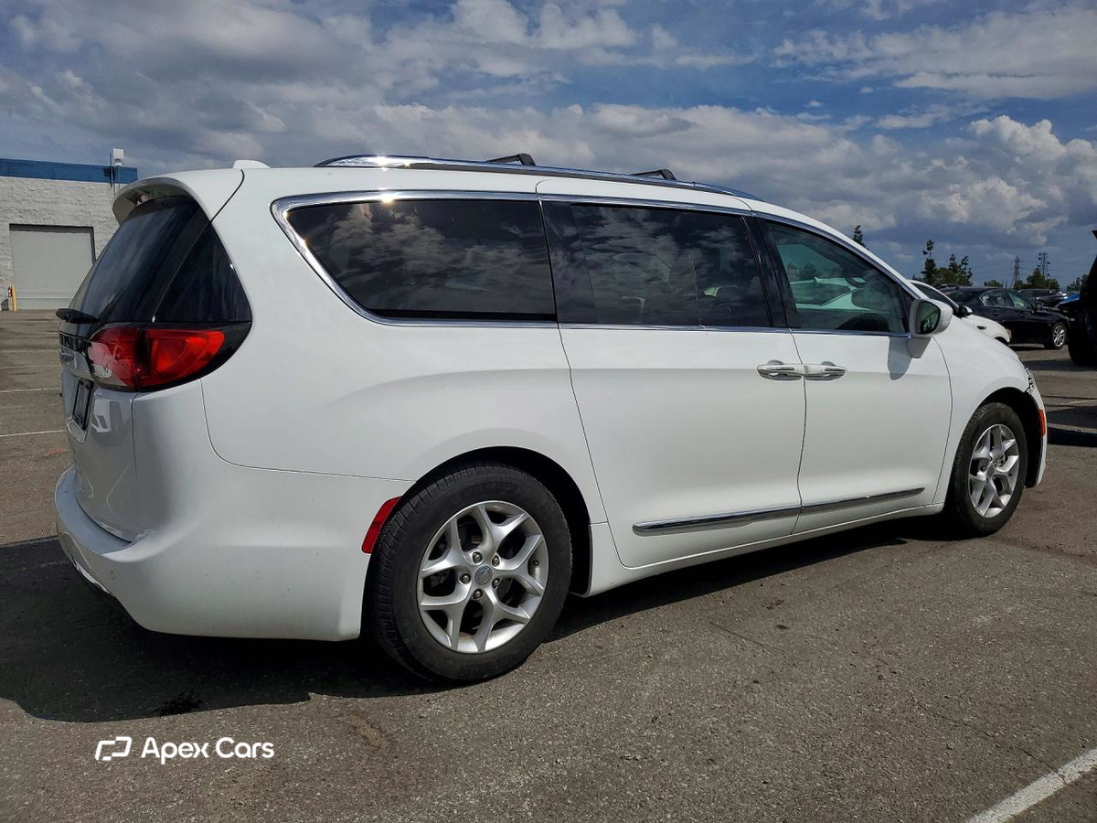 Chrysler Pacifica 2018