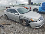 Chrysler 200 2012