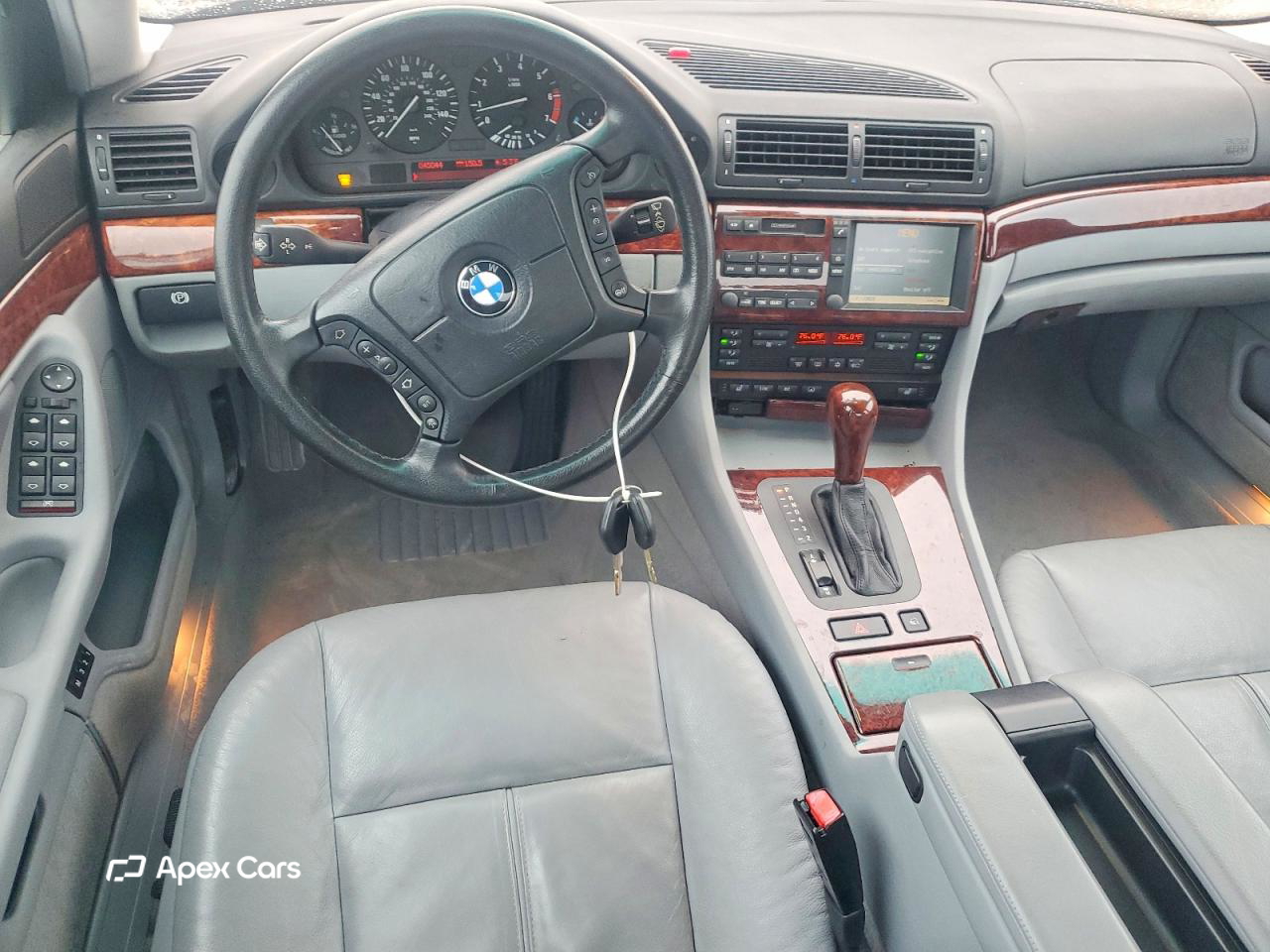 BMW Series 7 2001