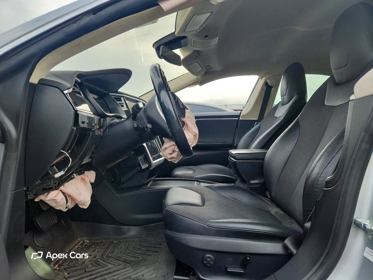 Tesla Model S 2015
