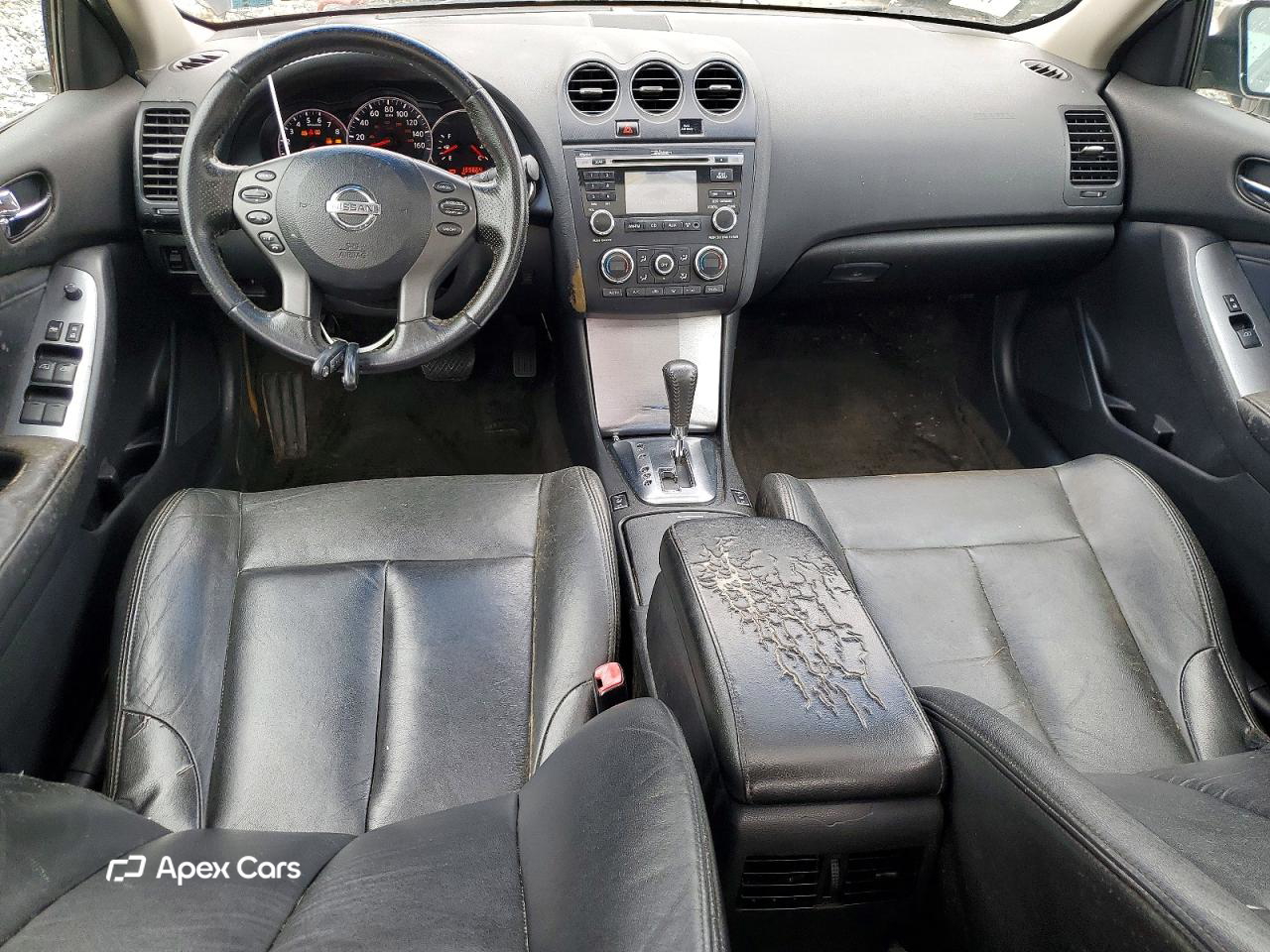 Nissan Altima 2010