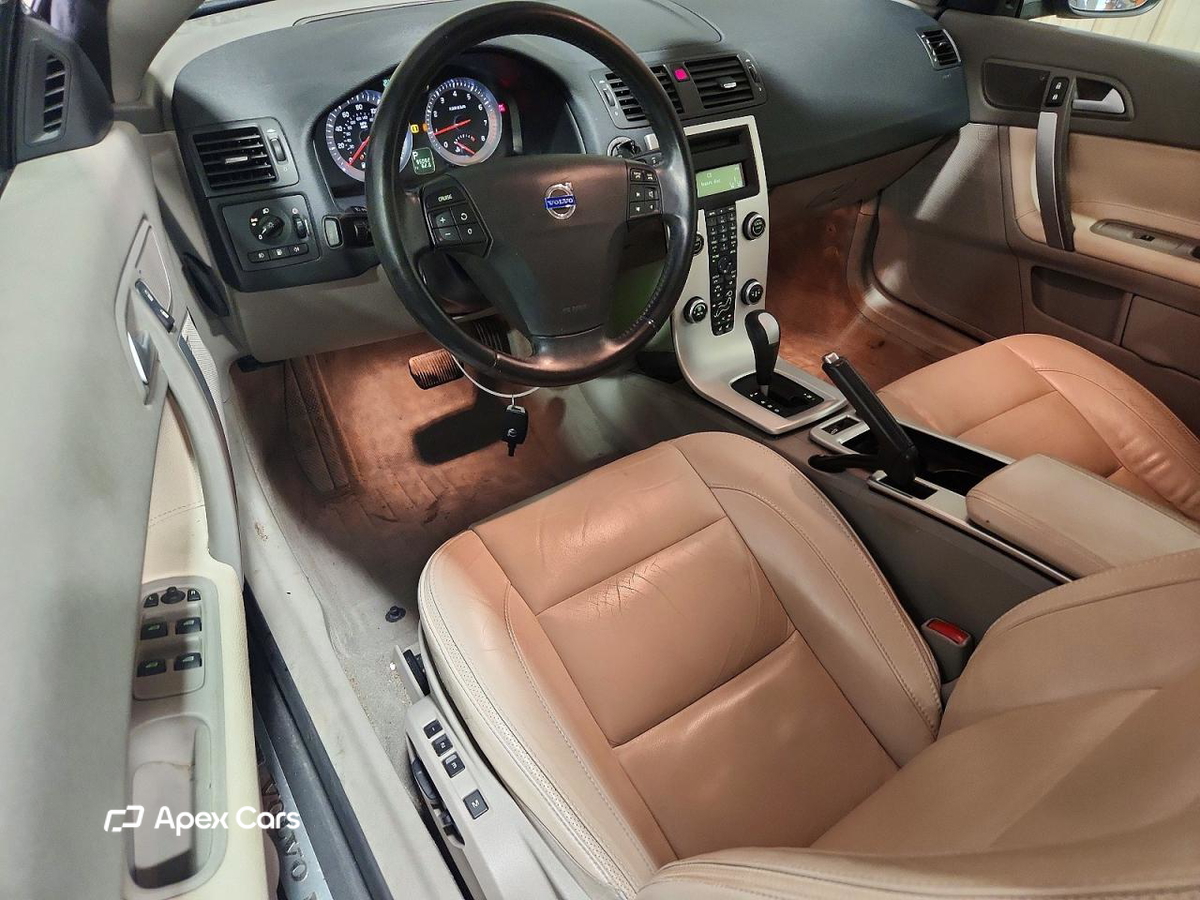 Volvo C70 2012