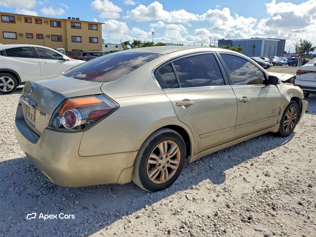 Nissan Altima 2010