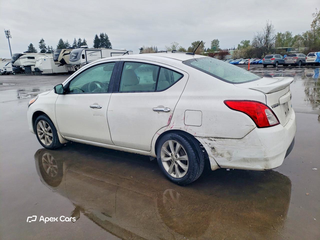 Nissan Versa 2015