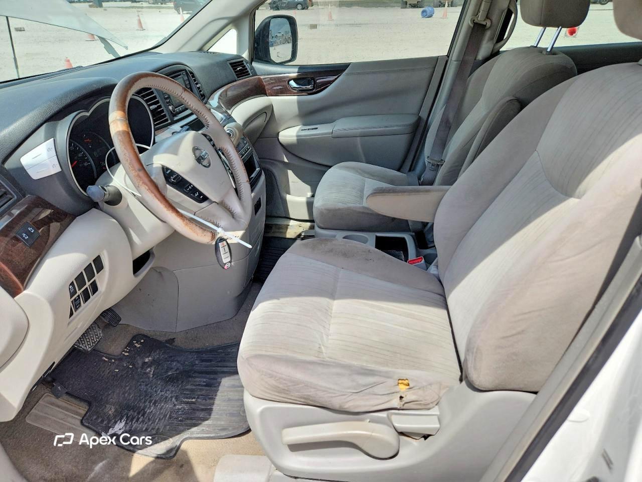 Nissan Quest 2016