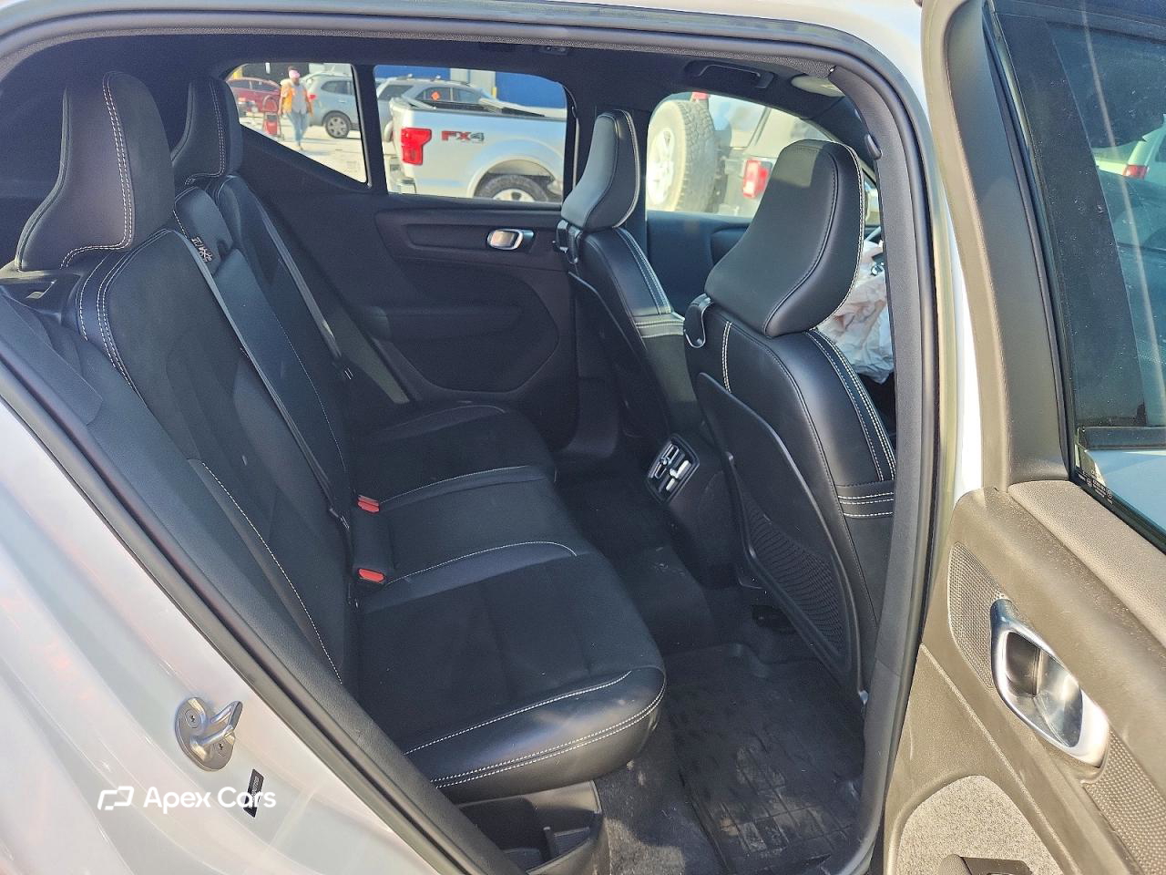 Volvo XC40 2022