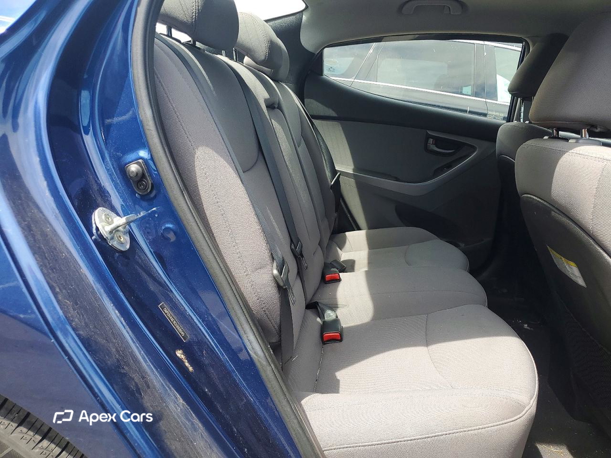 Hyundai Elantra 2016