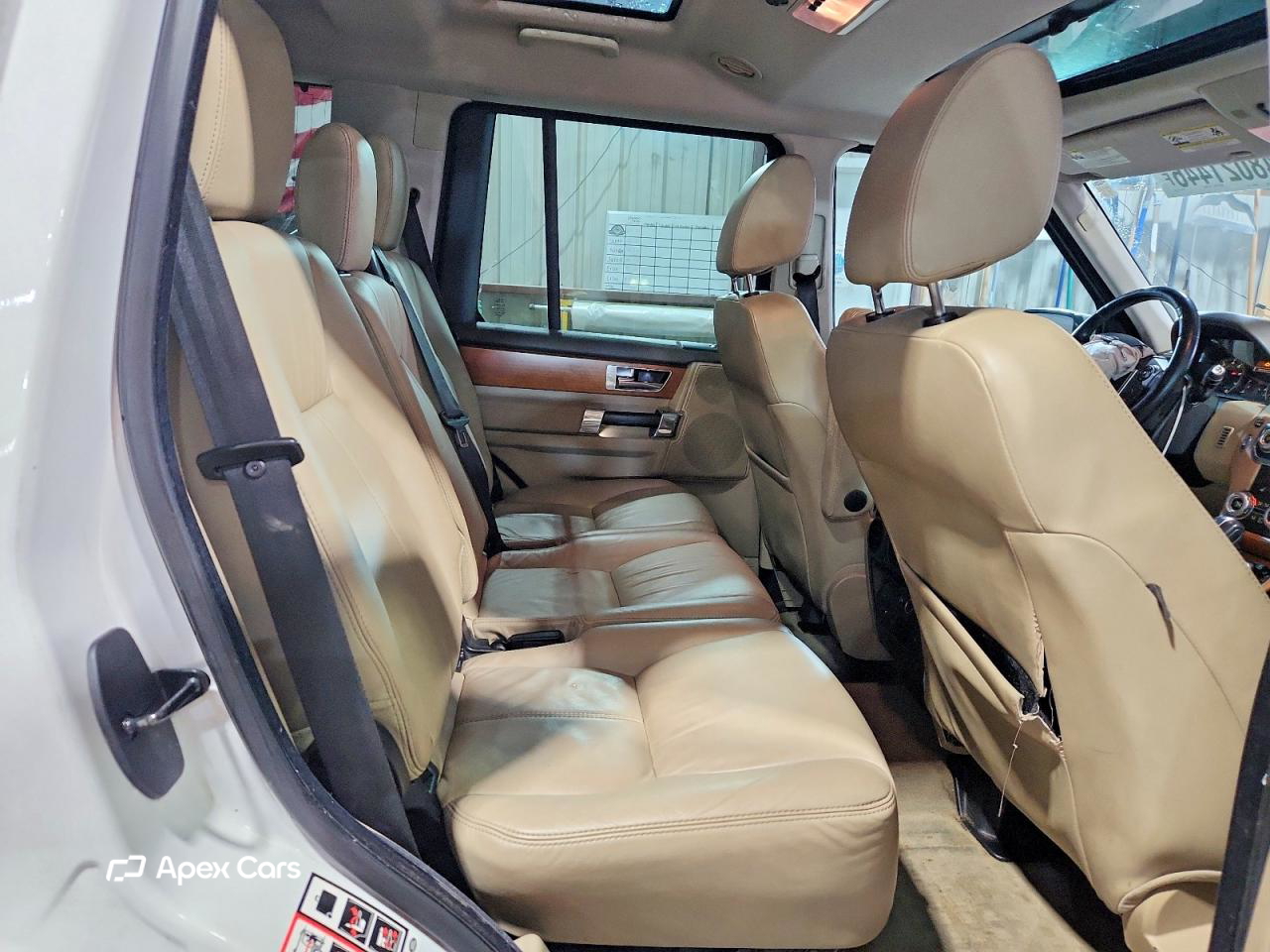 Land Rover LR4 2013